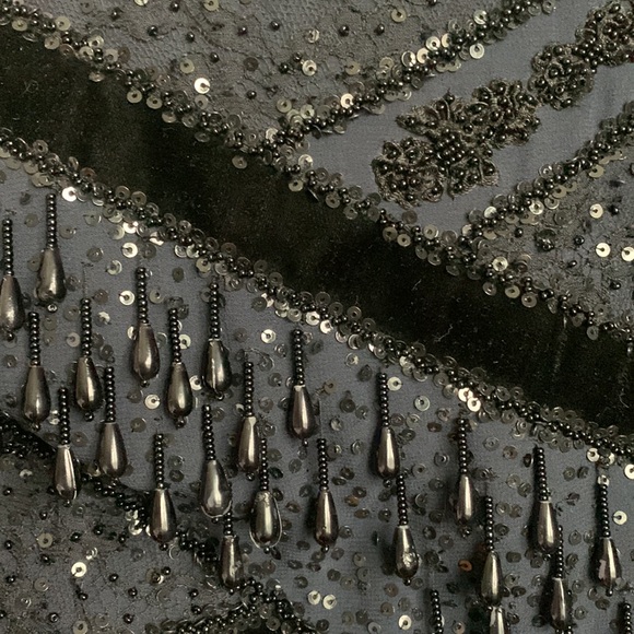 Escada 100% Silk Navy Embellished Skirt **RARE FIND** - Picture 5 of 9